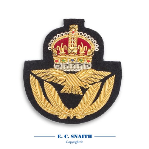 Warrant Officer Class 1 (WO1) Cap Badge RAF. King's Crown CIIIR (Embroidered)