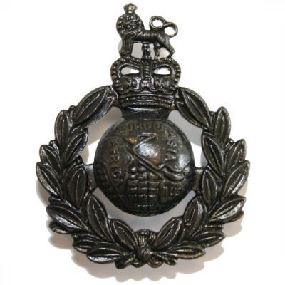 Royal Marines Beret Badge E11R, Bronze